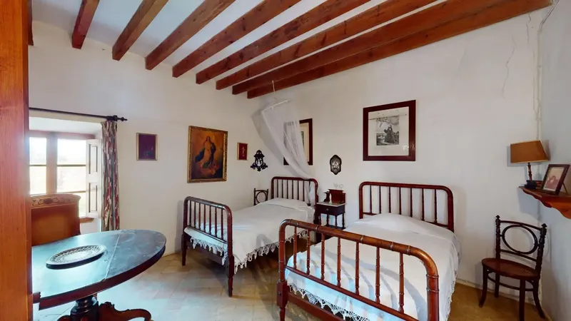 Large traditional Mallorcan country house from 1900 in Son Sardina — photo 8