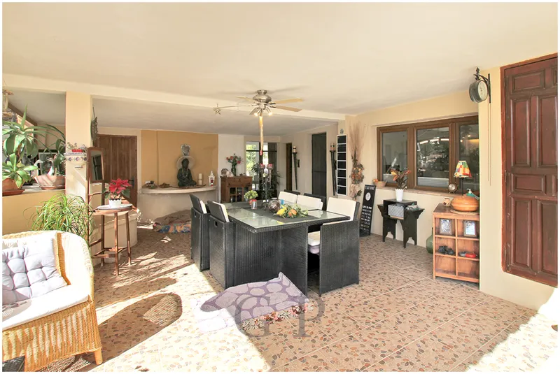 Real estate details — photo 5