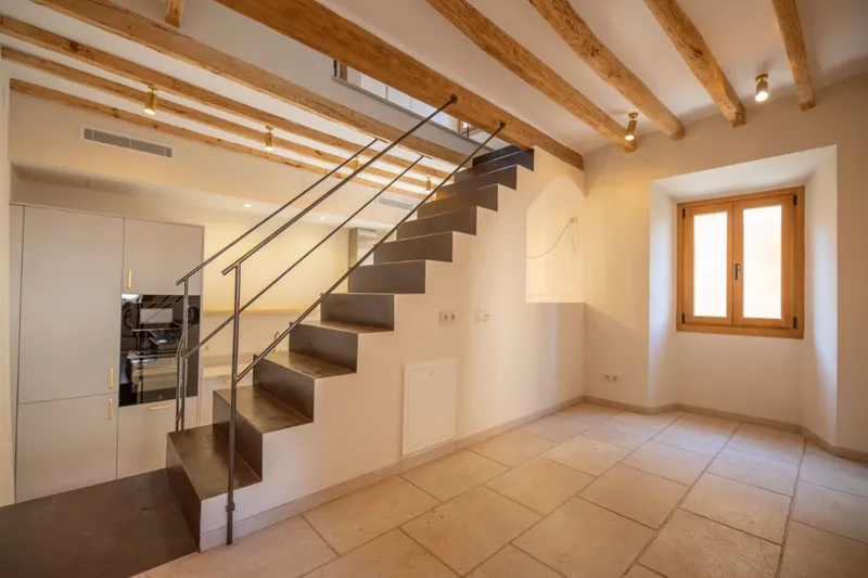 Modern townhouse with garage — photo 7