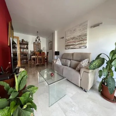 Apartment with elevator and parking — photo 1