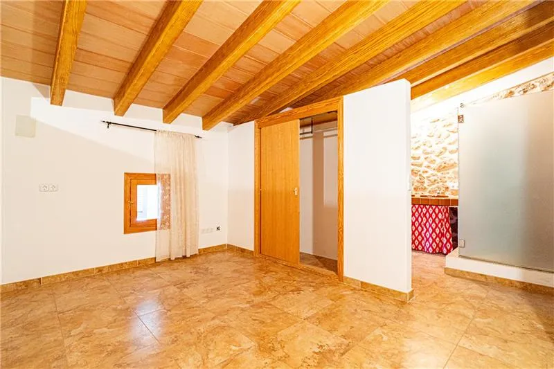 Traditional Mallorcan house for renovation on a plot of approx. 200 m², — photo 5