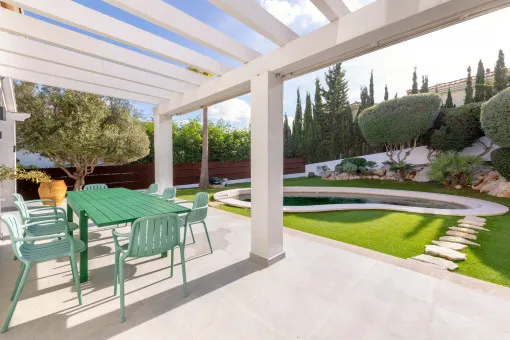 Santa Ponsa, exclusive Mediterranean villa with well-kept garden in the heart of Nova Santa Ponsa — photo 3