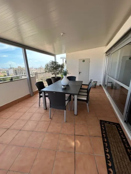 Apartment — photo 1