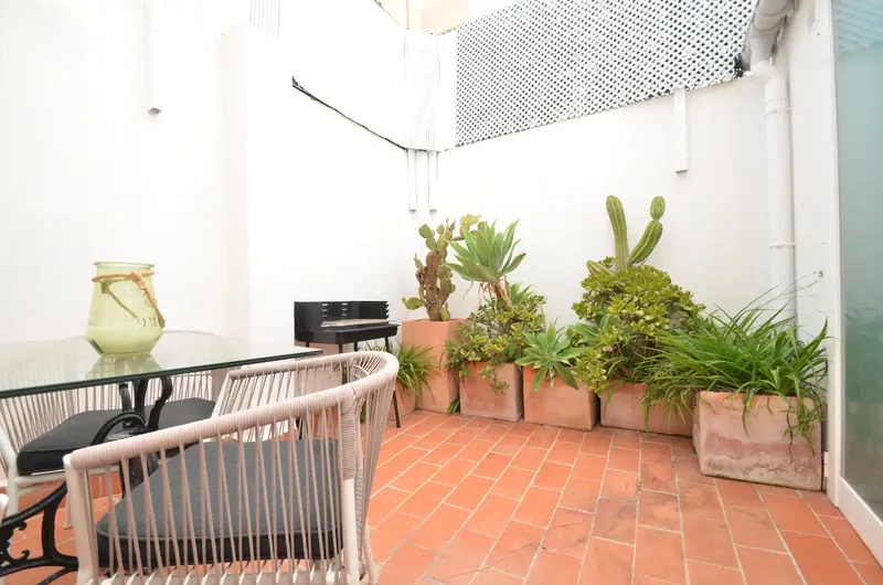 Located in the coveted neighborhood of Son Españolet, this ground floor with free ceiling height represents an excellent opportunity for investors and developers — photo 8
