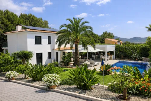 Cozy Villa for Sale in Santa Ponsa — photo 1