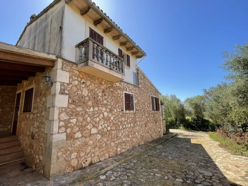 Charming Country House with Panoramic Views and Renovation Potential — photo 7