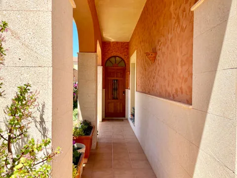 Exclusive detached villa with pool for sale in El Toro, next to Port Adriano — photo 5