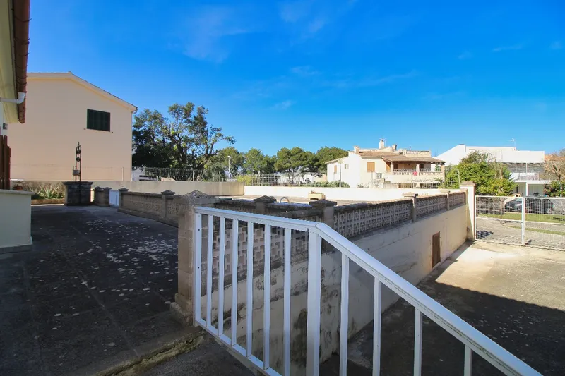 Excellent opportunity in Barcarés, Alcudia, within short walking distance to the sea and a range of local amenities. — photo 11