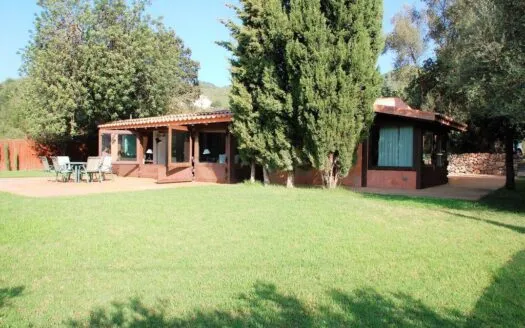 Unfurnished rustic finca with a shared swimming pool in Esporlas – For Rent — photo 1