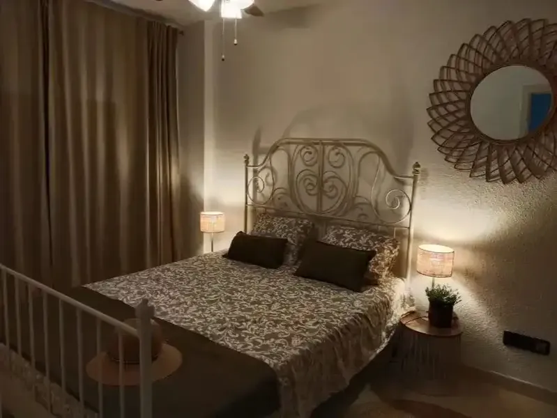 Piso con gran terraza en primeria linea de mar en el centro de Santa Ponça. 3 dormitorios, 2 baños y amplio salón comedor con cocina incorpo — photo 12