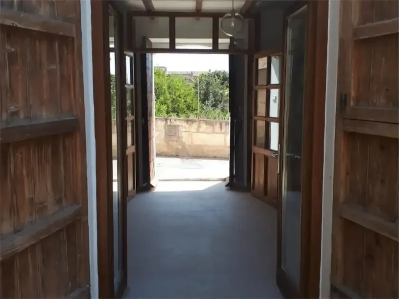Preciosa casa típica mallorquina de 200 m2 con jardín y piscina en terreno de 638 m2 con fabulosos vistas a la Serra de Tramuntana. La casa — photo 7