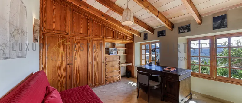 Traditional village house in Andratx with panoramic views as far as the port of Port Andratx — photo 11