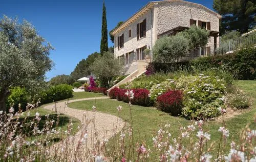 8 Bedrooms in Calvia — photo 3