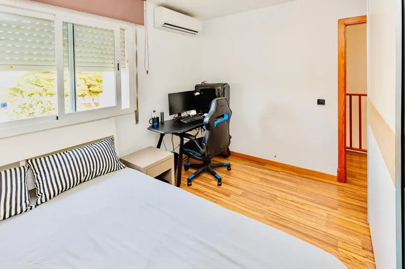Discover your new home! This beautiful semi-detached house in the Son Ferrer area offers everything you need to enjoy the Mediterranean — photo 12