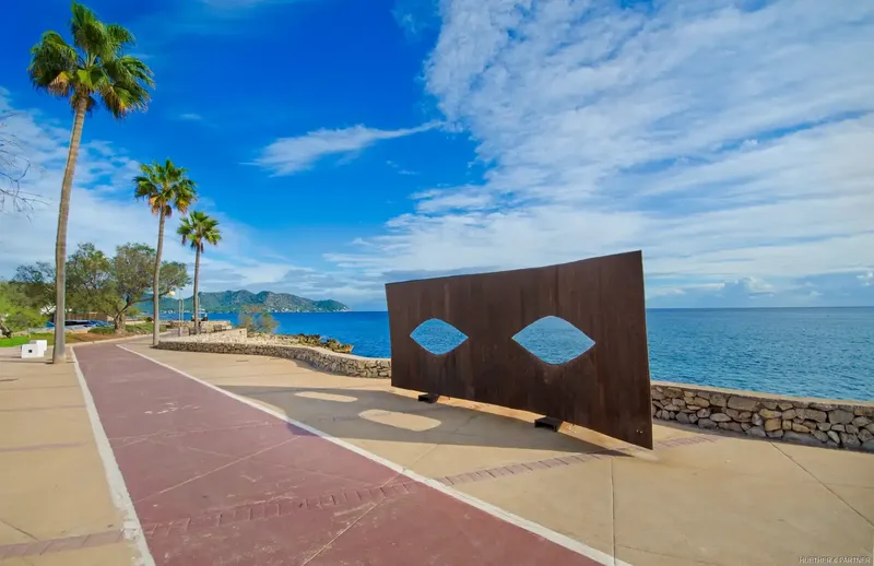 First occupancy after renovation: beautiful, small apartment for sale on the second sea line of Cala Bona, only 50 meters from the beach — photo 11