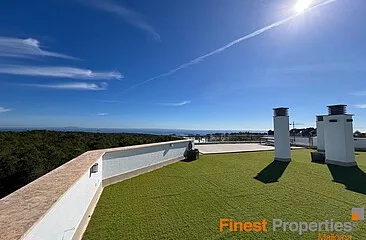 Spectacular penthouse apartment in Sol de Mallorca for sale — photo 1