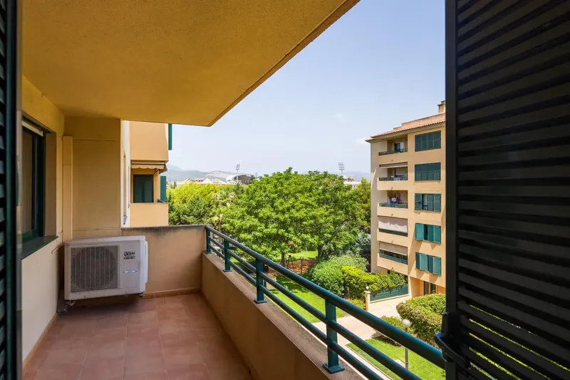 Son Cotoner-Son Dameto Area, Juan Gris Street - Are you a family that would like to live close to all the amenities the district offers? — photo 3