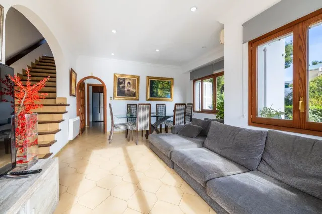 Semi-detached villa with community pool for sale in Puerto Pollensa, Mallorca — photo 6