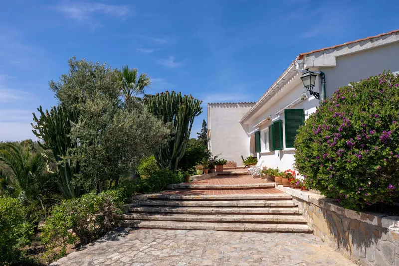 Charming Mediterranean villa steps from Cala Vinyes beach — photo 5