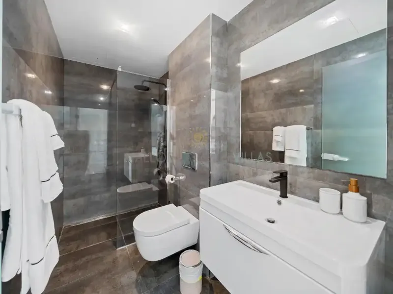 Exclusive contemporary villa in Llenaire, Puerto de Pollensa - 7 suites, architectural design and open views — photo 8