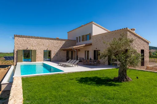 Sineu, new build finca in Sineu with panoramic views of the Tramuntana mountains — photo 1