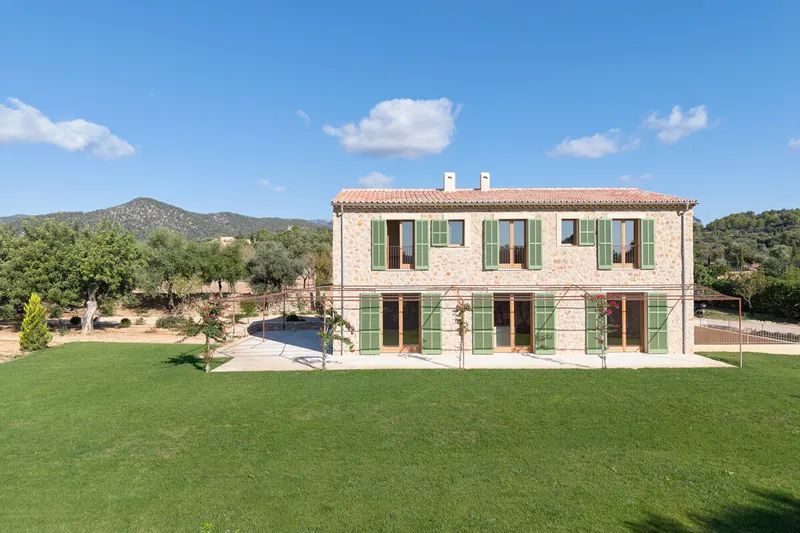 Fantastic newly built Mediterranean estate in Alaró - Marcel Remus Real Estate — photo 1