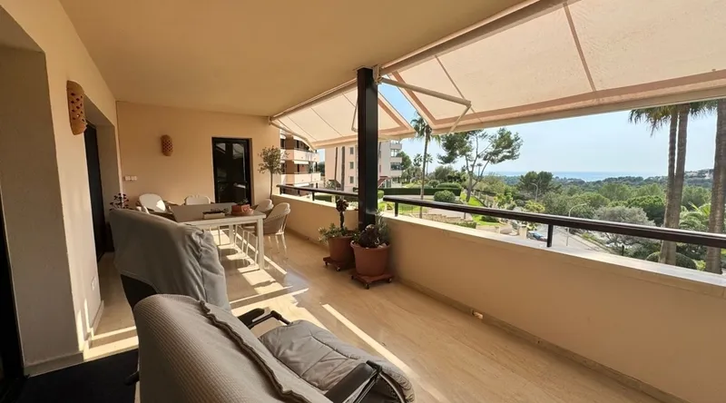 Beautiful apartment with sea views and large terrace in Bendinat in Calvià — photo 11