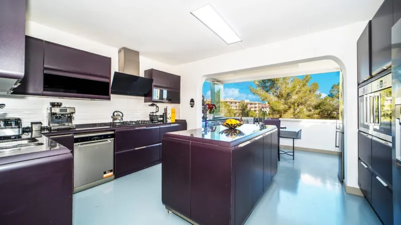 Attractive modern villa, with lovely sea views, in a tranquil location just minutes’ walk to the fine sandy beaches of Portals Vells – for sale — photo 7