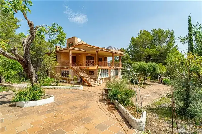 Chalet with pool on plot of approx. 1,789 m2 in privileged natural surroundings — photo 3