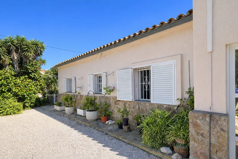 House with garden and terrace in the center of Santa Ponsa — photo 5