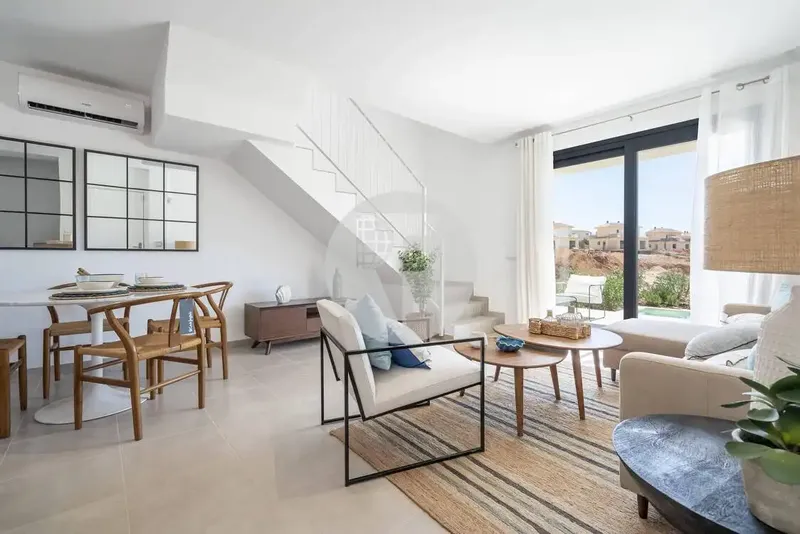 Property in Cala Romàntica with private pool and community services — photo 9
