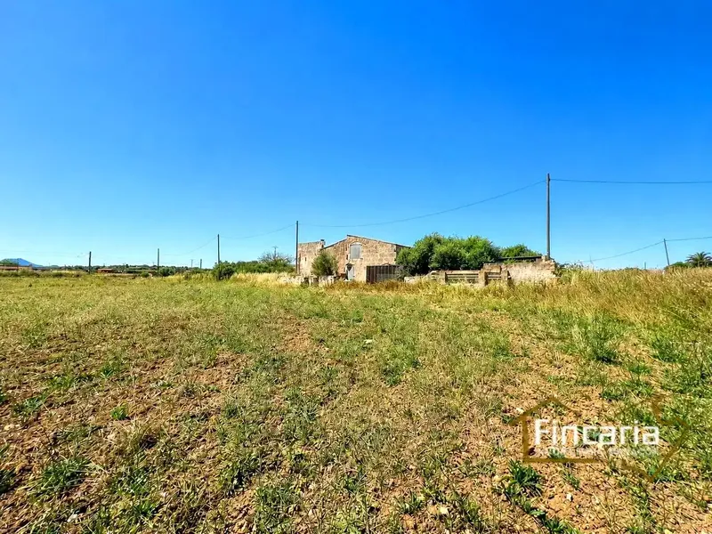 Sensational agricultural warehouse to renovate located in the Es Poas area, 300 meters from the town of Manacor. 40 m2 warehouse — photo 1