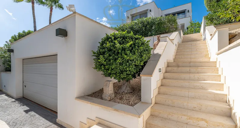 Villa with fantastic sea views in Costa d'en Blanes, Mallorca — photo 12