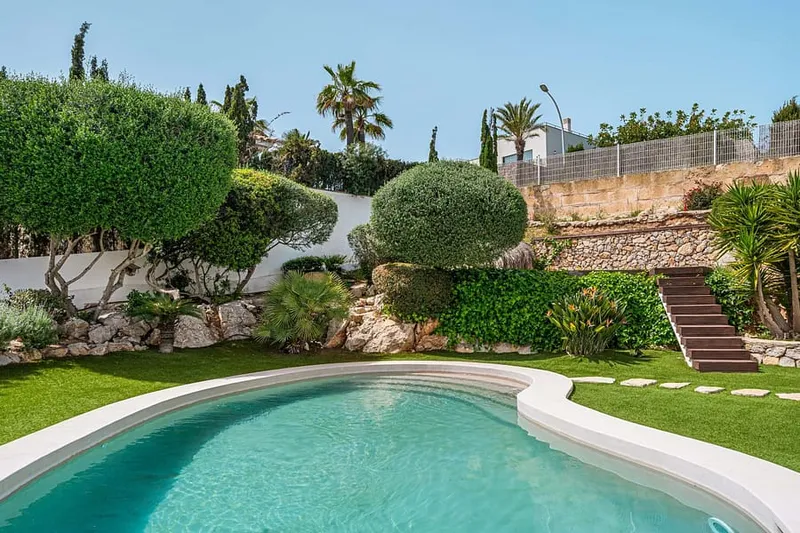 Mediterranean family villa in a sought-after residential area — photo 3