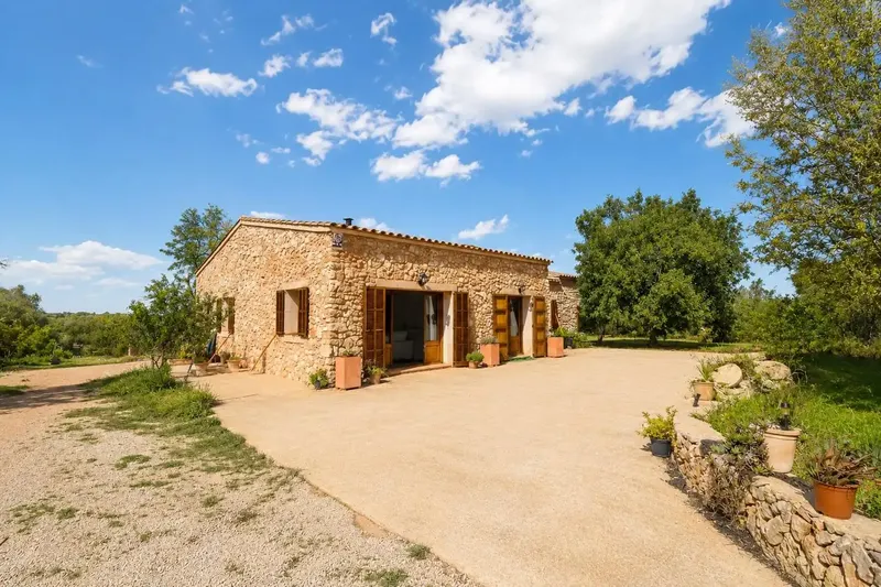 Exceptional rustic house in Mallorcan style in perfect condition, located in the Sa Ribera area 8 km from the town of Manacor — photo 1