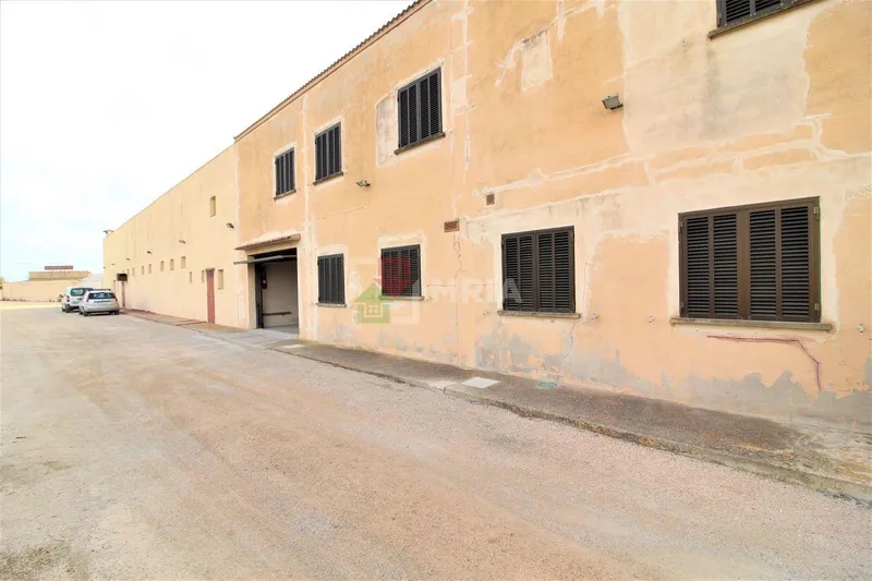 Building for sale – Ses Salines (Mallorca) — photo 2