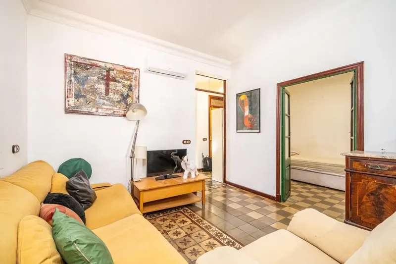 3-bedroom penthouse on Calle Conde de Barcelona — photo 4