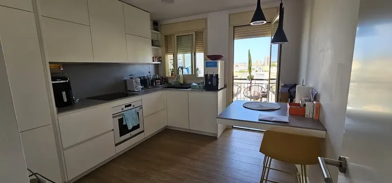 Espaciosa Vivienda en Alquiler con Terraza y Balcón. — photo 6
