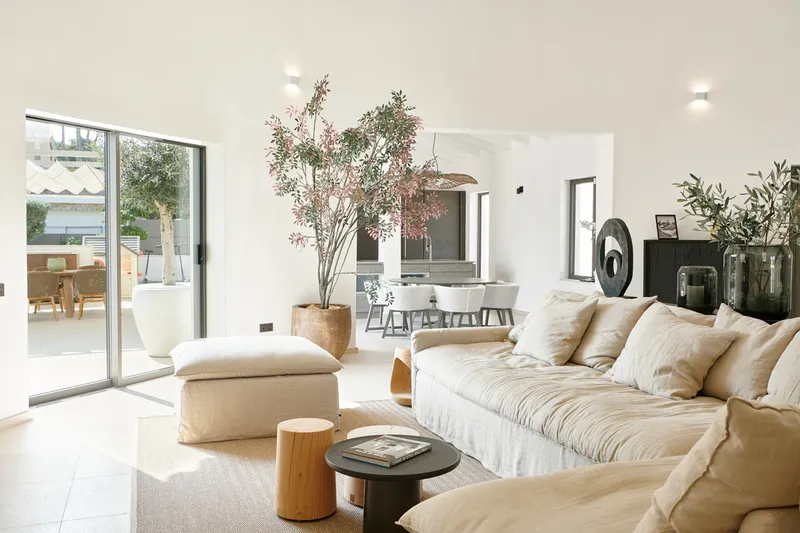 Modern family villa with traditional architecture in a prime location in Santa Ponsa - Marcel Remus Real Estate — photo 9