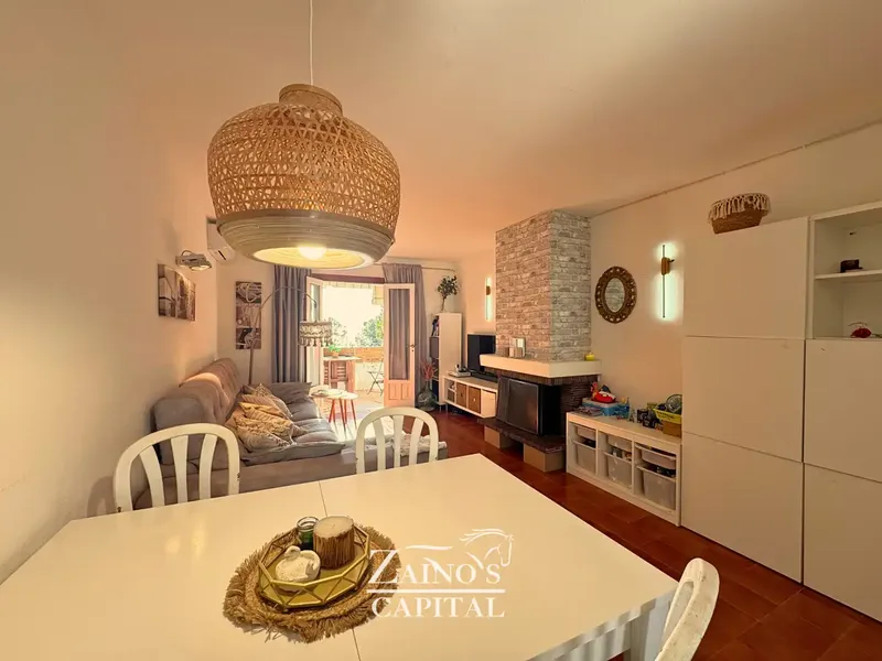 Bright flat with terrace and sea views in Badia Blava — photo 10