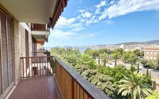 Apartment for rent in the Sant Jaume neighbourhood. Exclusive apartment with terrace and views of the yacht club in Pa — photo 1
