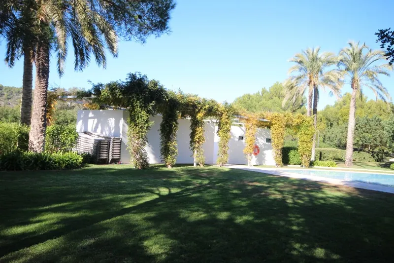 Mallorca Next Properties - For rent Beautiful 3 bedrooms apartment in Bendinat — photo 2