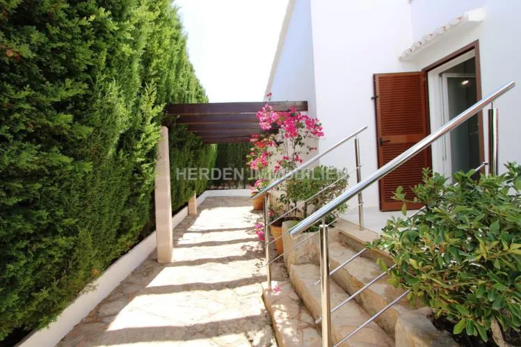 Fantastic villa on the south coast in Bahia Azul, Mallorca, available to rent — photo 9