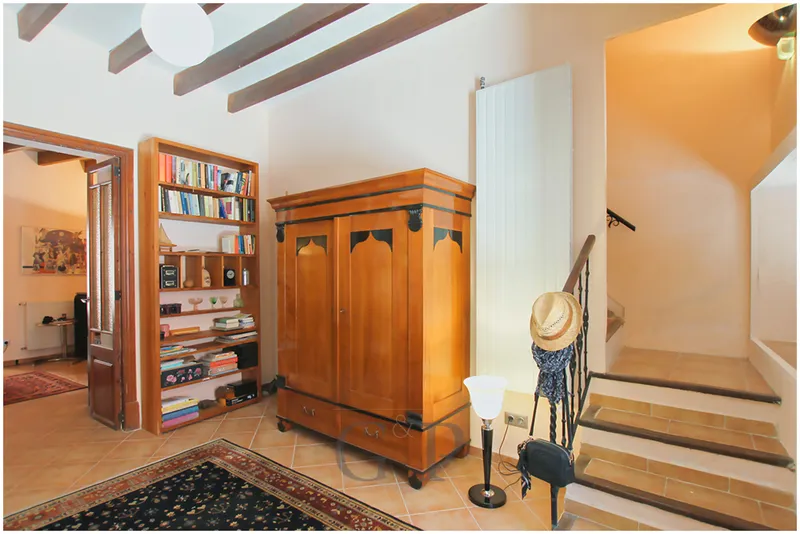 Real estate details — photo 4