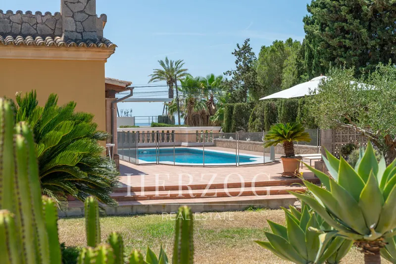 Spacious villa with a private pool and panoramic views in Sa Cabaneta — photo 8