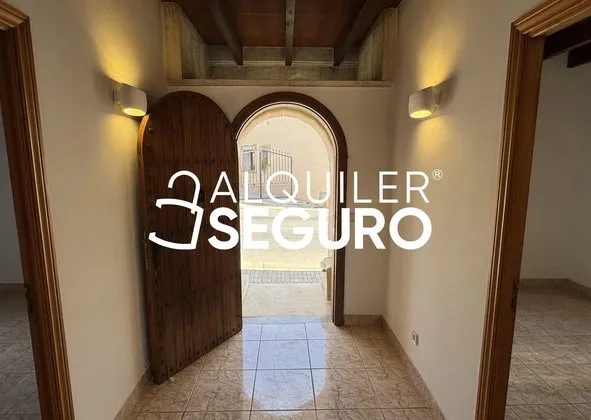 Detached house in Calle Major, Pòrtol, Marratxi — photo 1