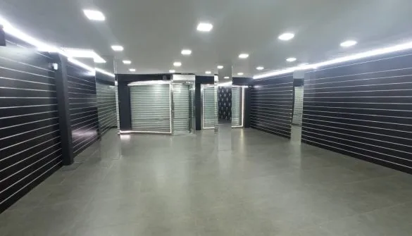 Commercial premises in Palma — photo 1