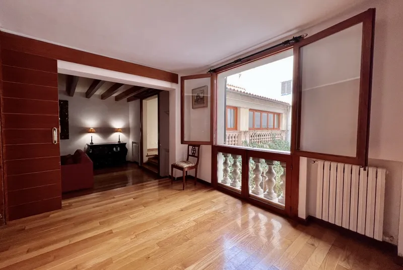Duplex apartment in the old town of Palma — photo 3