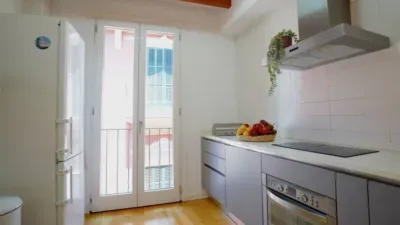 Apartment on Carrer de Jaume Ferrer, 15 — photo 4