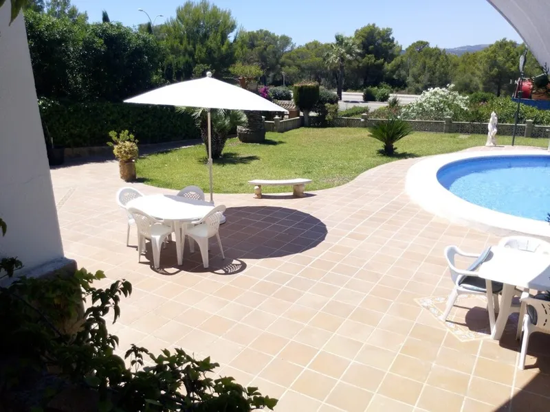 Beautiful Villa with Sea Views Ideally Located in Santa Ponsa — photo 6